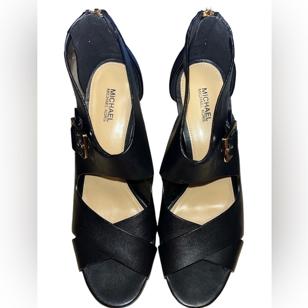 MICHALE Kors Kimber Stilettos - Picture 7 of 11